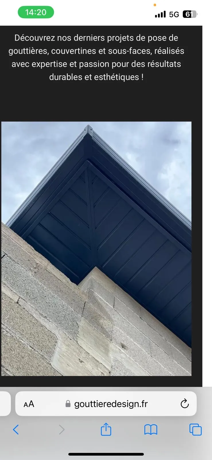 Sous-face gouttière anthracite maison contemporaine, vue d'ensemble — Vaucluse